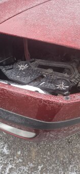 Skoda octavia 2 predné svetlá - 8