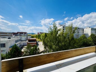 Na predaj: Štýlový, kompletne zariadený 2-izbový byt s - 8