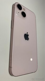 iPhone 13 Pink, batéria 87% - 8