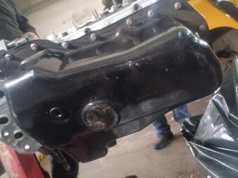 Motor Peugeot Boxer 2.2 - 8