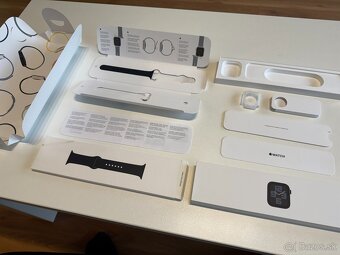 Apple Watch SE 2. generace GPS 44mm - 8
