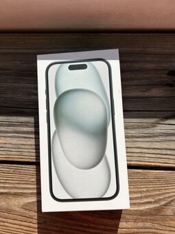 iPhone 15 - 8
