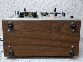 AKAI 1720W / REEL TO REEL / FOUR TRACK STEREOPHONIC - 8