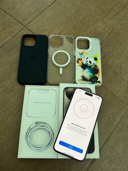Apple iPhone 15 Pro Max 256GB Natural Titanium- top - 8