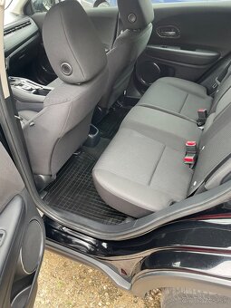 Honda HR-V 1.,5 vtec,len 93 000 km - 8