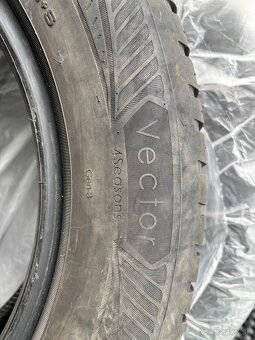 215/60 R17 celoročne - 8