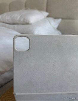 Apple Magic Keyboard - 8