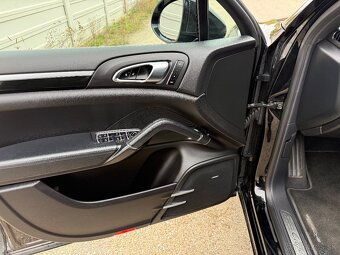 Porsche Cayenne S (Bez vzduchového podvozku) - 8