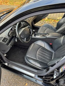 Mercedes Benz E55 AMG w211 - 8