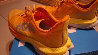 Predám Hoka One One, Mach 5, nové 45 1/3 veľ. Oranžové - 8