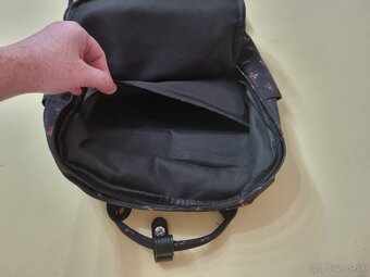 Čierny plecniak s vreckom CROPP - 8