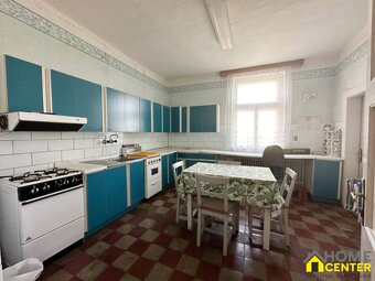 NOVÁ CENA RODINNÝ DOM NA 31 ÁROVOM POZEMKU V CENTRE OBCE - 8