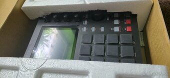 Akai MPC One- Stav:Ako nový + Samsung PRO+ 256GB SD karta - 8