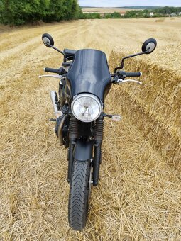 Triumph street twin 900 - 8