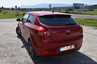 Kia Ceed - 8