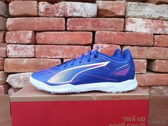 Pánské turfy / kopačky / sálovky Značky Puma Ultra, velikost - 8
