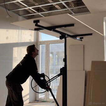 Zdvihák na sadrokartónové dosky - 8