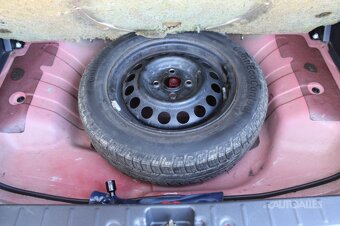 Suzuki Ignis 1,3 i 16V DOHC 69 kW - 8