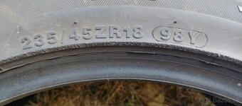 235/45 r18 letné pneu - 8