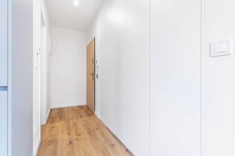 REZERVOVANÉ -NA PREDAJ, NOVOSTAVBA 1,5 IZBOVÝ BYT ,LORINČÍK- - 8