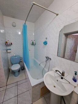 Predáme rodinný dom, pozemok 2.167 m2, Vráble - Dyčka, okr.  - 8