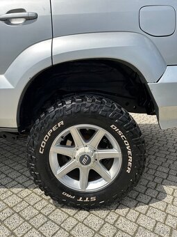 Toyota lancruicer 120 - 8