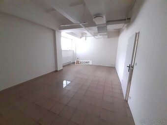 Prenájom kancelárskeho priestoru 29 m² – s klimatizáciou blí - 8