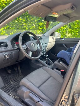 Vw 1.9tdi golf V - 8