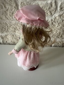 Porcelánová babika - 8