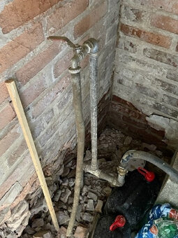 Záhrada s chatou, krásne prostredie pri potoku, studňa, ele. - 8