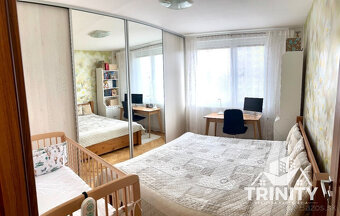 Na predaj priestranný 3-izbový byt  s dvoma balkónmi v meste - 8