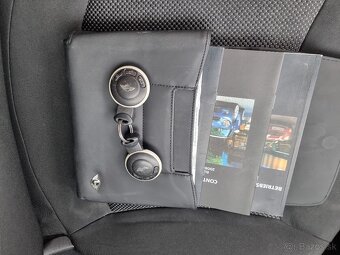 MINI COOPER ONE 2010 matt - 8