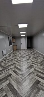 Obytný kontajner o rozměru 4 x 12 m - 8