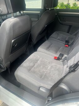 VW Touran 2.0tdi 103kw DSG, Highline 2014, 7 miest - 8