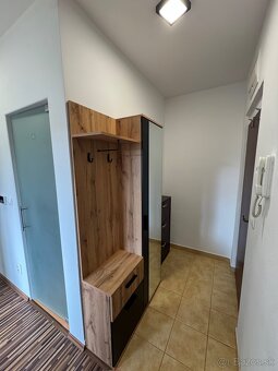 Ponúkame na prenájom 1 izbový byt - 8