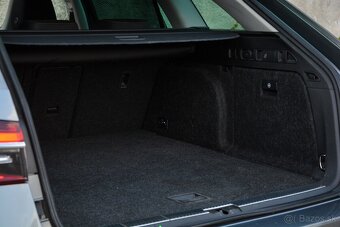 ✅ Škoda Superb Combi 2.0 TDI SCR Style DSG Virtual - 8