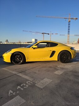 Porsche Cayman 718 PDK / R20 / BOSE / 2021 - 8