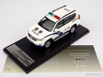 TOYOTA LAND CRUISER PRADO 1:43 VITESSE - 8