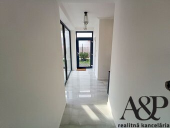 NOVOSTAVBA - 4 IZB. RD, POZEMOK 354M2, KOSTOLIŠTE, okr. MALA - 8