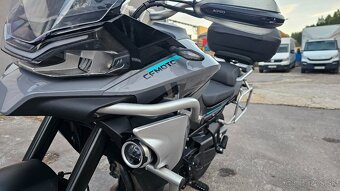 Moto 800MT Touring r.v. 2022 - 8