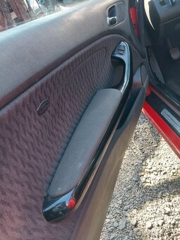 BMW 323ci - 8