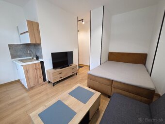 Krátkodobý Prenájom Apartmán v BB-centrum od 3 hod. - 8