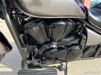 Kawasaki VN900 - 8