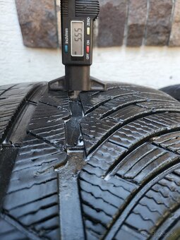 255/40 R19 Michelin zimne pneumatiky - 8