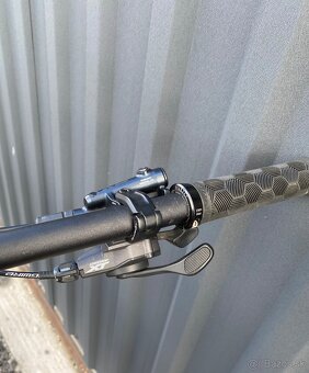 Trek Rail 9.8 XT Project One Carbon - 8