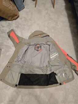Lyziarska / snowboardova bunda - 8