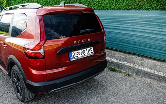 Dacia Jogger 1.0 TCe 110k Extreme 7 miest - 8