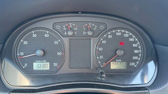 Volkswagen Polo 1.4 benzin 59kw bez klimatizácie rv 2007 - 8