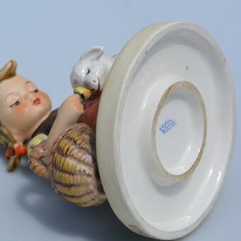 Hummel starožitná porcelánová soška - Dievčatko s ovečkou - 8