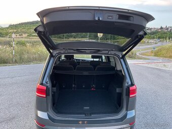 VW Touran R-Line 2.0 110 kW M6 - 8